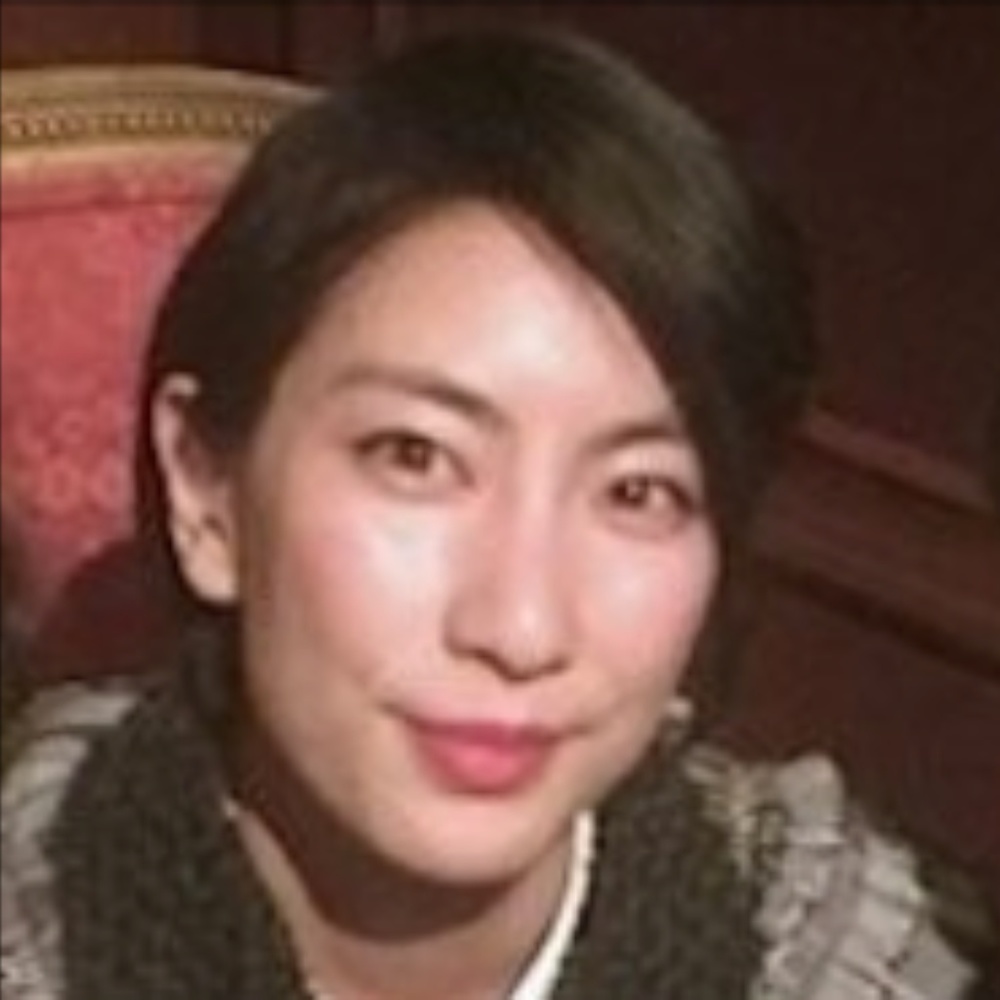 Meet your Posher, Shirley